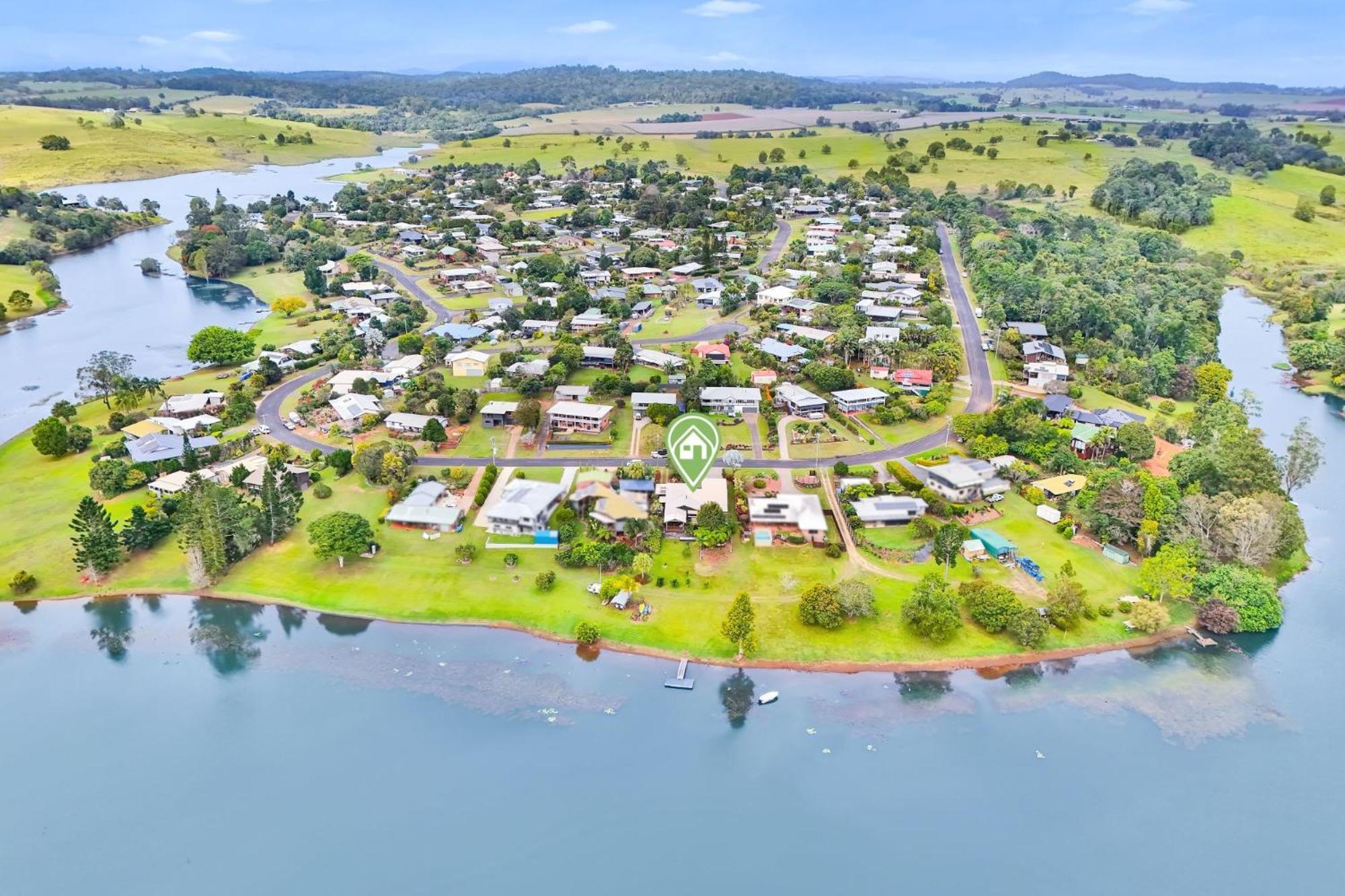 Вілла Lakeside Tinaroo Only 2.5Km From Yungaburra Town Екстер'єр фото